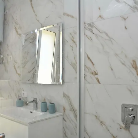 White Moon Apartment