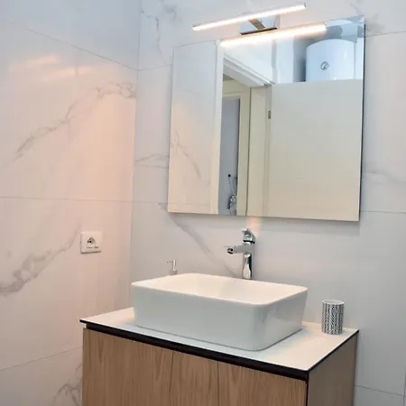 Apartment White Moon Plazhi San Pietro