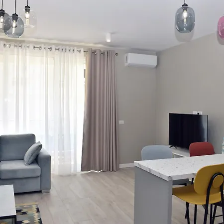White Moon Apartment Plazhi San Pietro